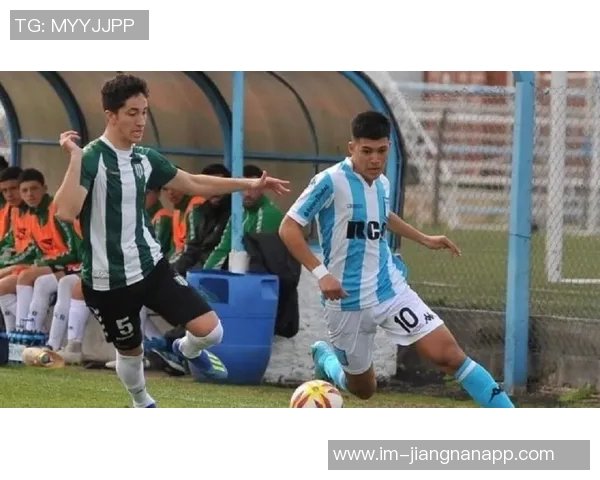 多家欧洲豪门关注费耶诺德边锋穆萨转会动态 多家欧洲豪门关注费耶诺德边锋穆萨转会动态