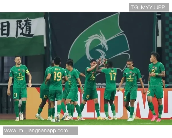 海港意外失球陈威扑救失误傅欢自摆乌龙陷入被动局面